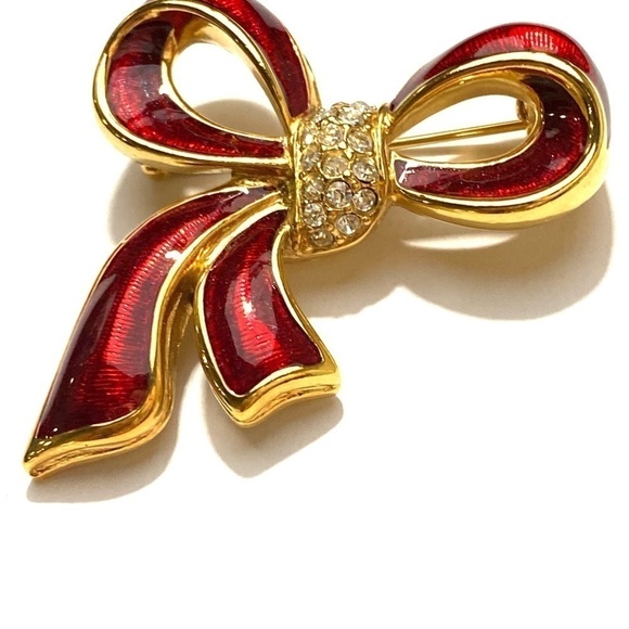 MONET Bow Brooch Pin Christmas Red Enamel Rhinestones Gold Tone - Picture 3 of 6